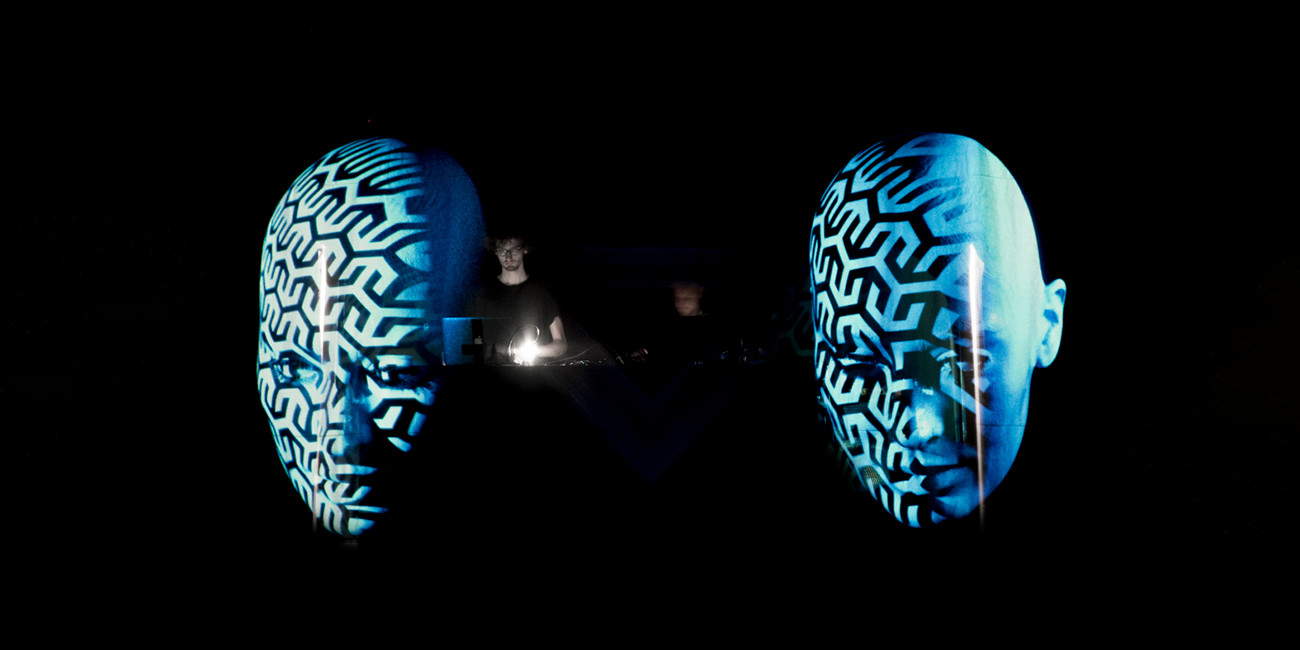 Stage Design Polymer projektionen_buehnenshow_wien_event_visuals_stagedesign